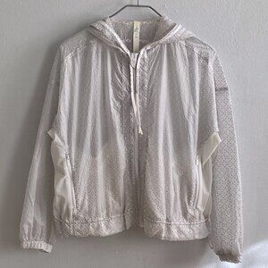 Lululemon Find Your Flock sheer running windbreaker jacket in White W4ANRS sz 6